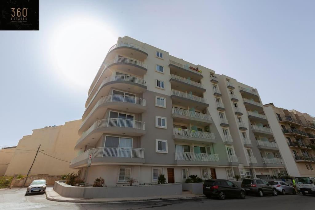 Spacious 2Br Apt In Qawra - Perfect For Families By 360 Estates St. Paul's Bay Buitenkant foto